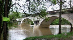 04.30.12 Inondation (5) Saint-Aigulin pont sur La Dronne