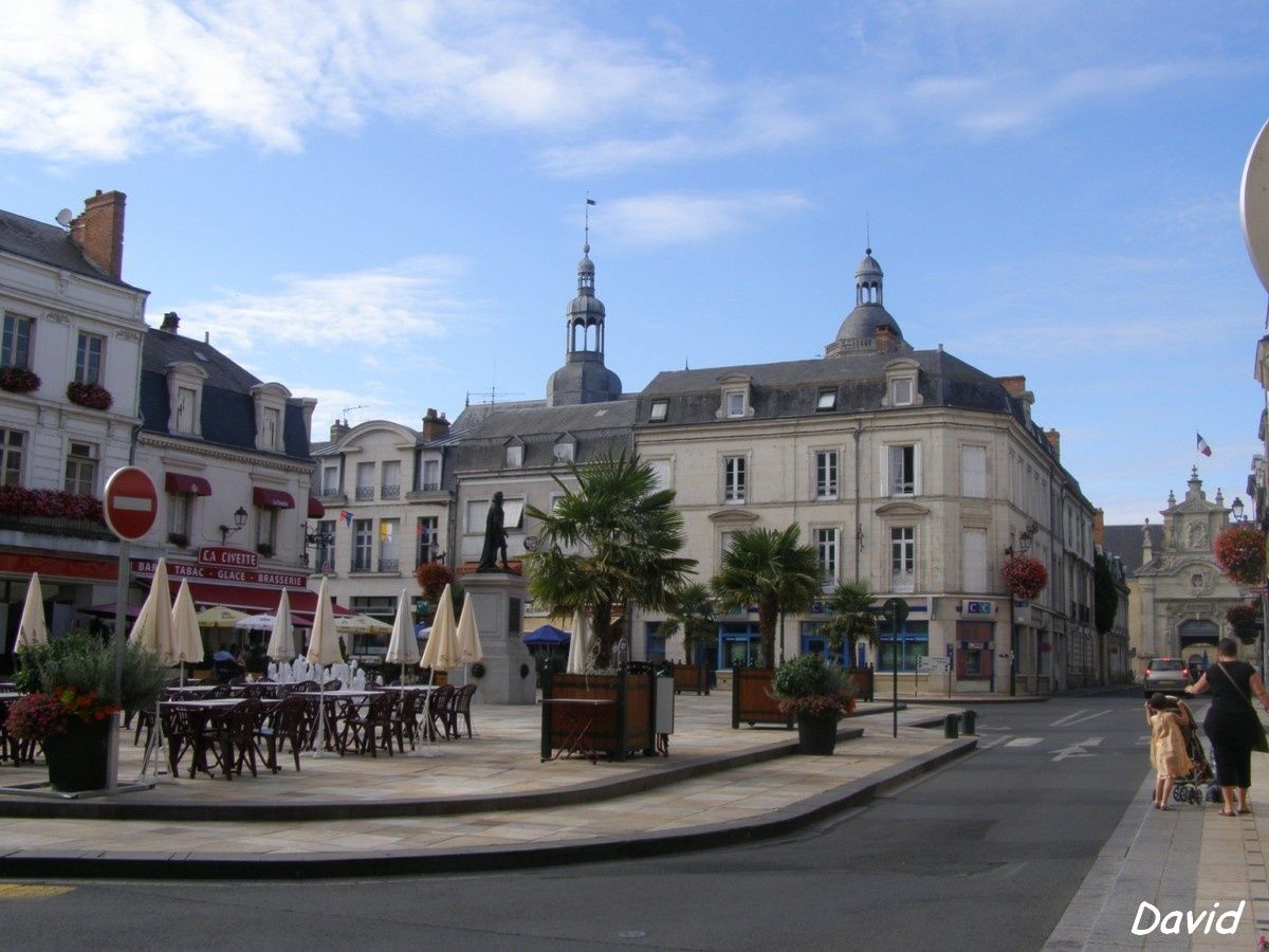 Fait mal le cou devant de deux côtés