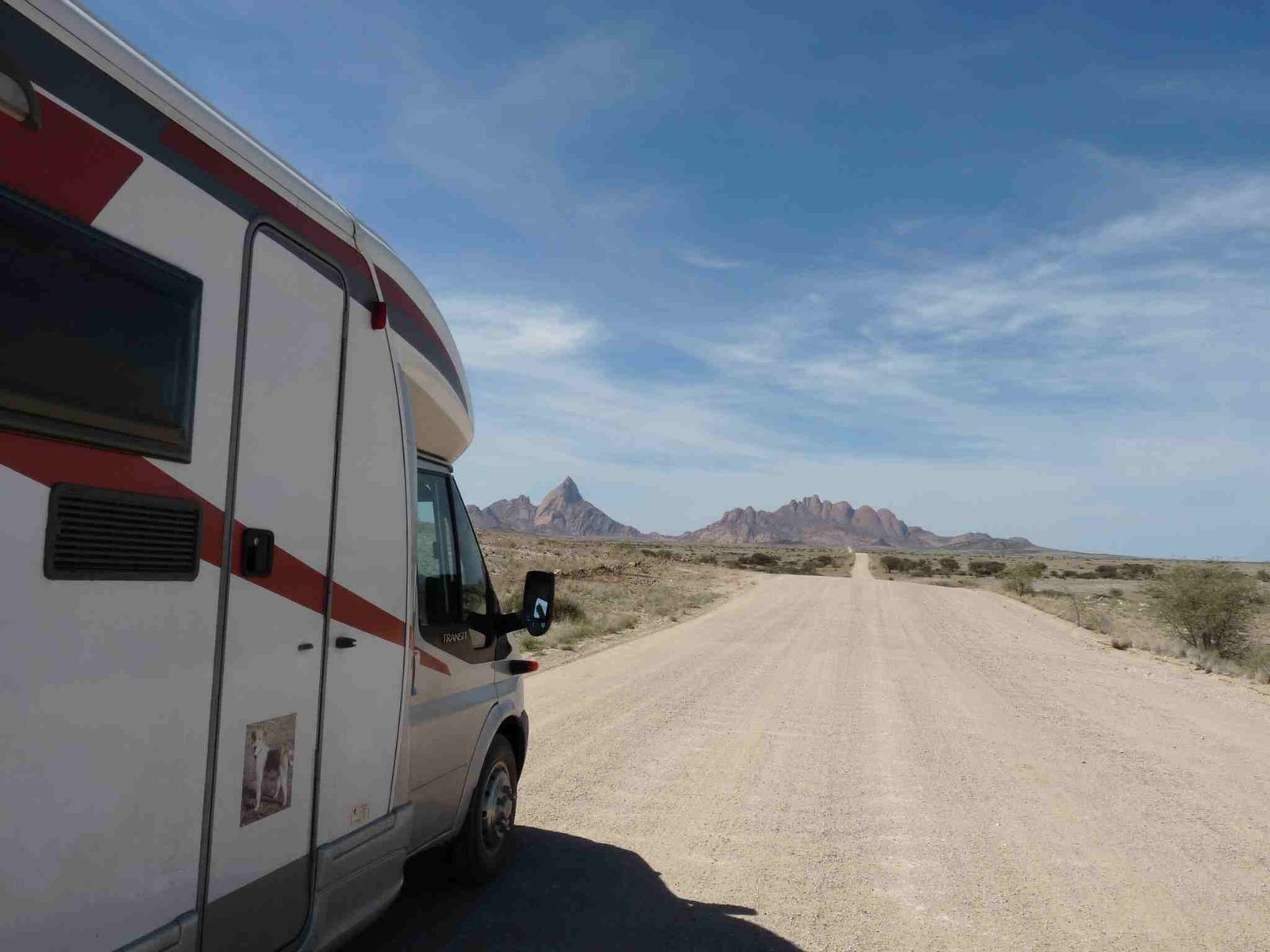 Départ de France en camping-car, arrivée en Namibie 10 mois + tard...