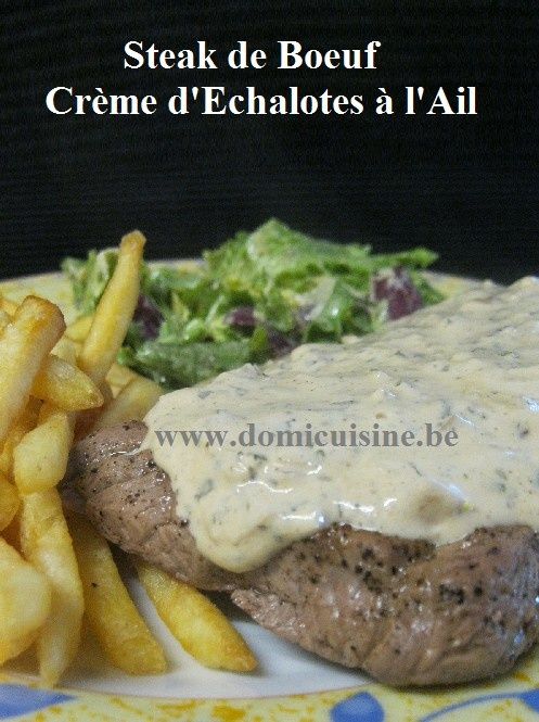 Le maquillage pour la personne avec de pigment par les taches