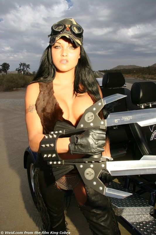 2012 motorcycles babes cobra lanny 001 vivid.com
