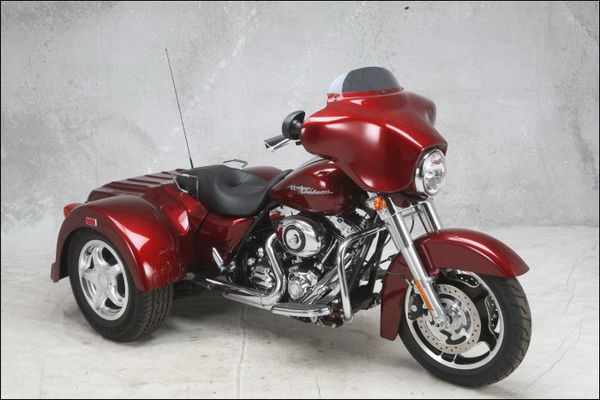 2009 Harley-Davidson FLHX Street Glide/Renegade - Black Hills Harley-Davidson, Lehman Trikes