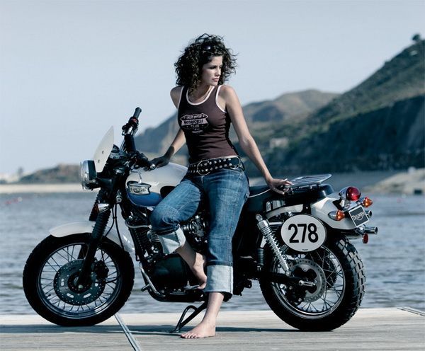 Girls on Bikes - triumph girl girls_on_bikes_0454.jpg