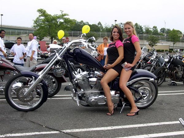 girls_on_bikes_0497.jpg