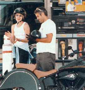stars on bikes : George Clooney