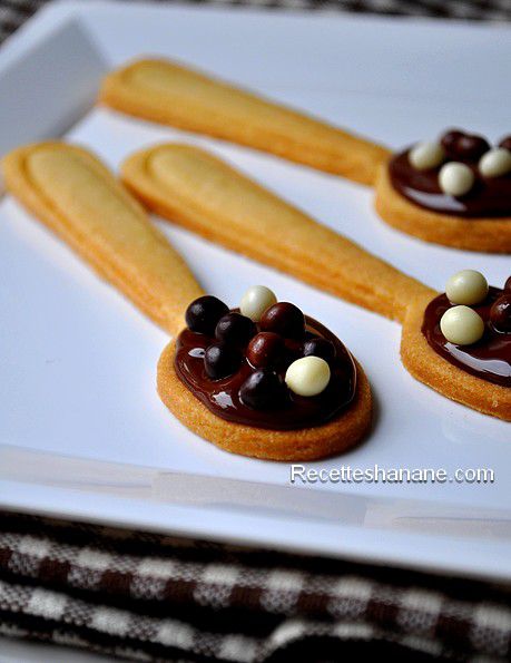 Biscuit cuillère au chocolat - Recettes by Hanane