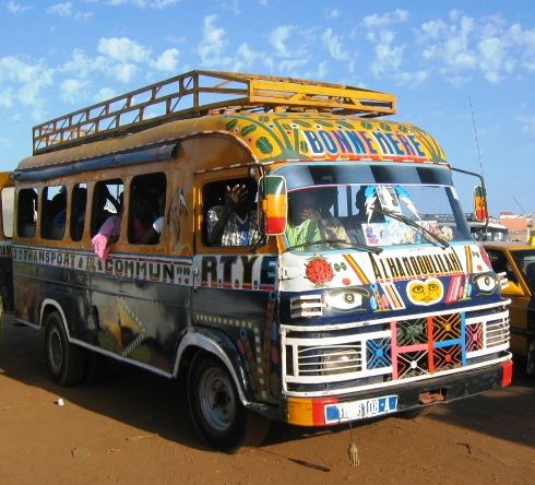 Une institution au Sénégal : les " cars rapides ". - Le blog de Desert Sky  / Solange M.