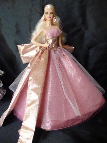 barbie-holiday-2009-1.JPG