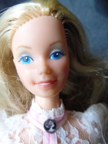 barbie-angle-face-3--1982.jpg
