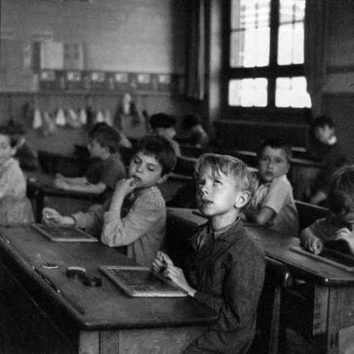 87095_2XCVUANFAEHE4WY2TMG21P7UIYOV8H_doisneau_H155419_L.jpg