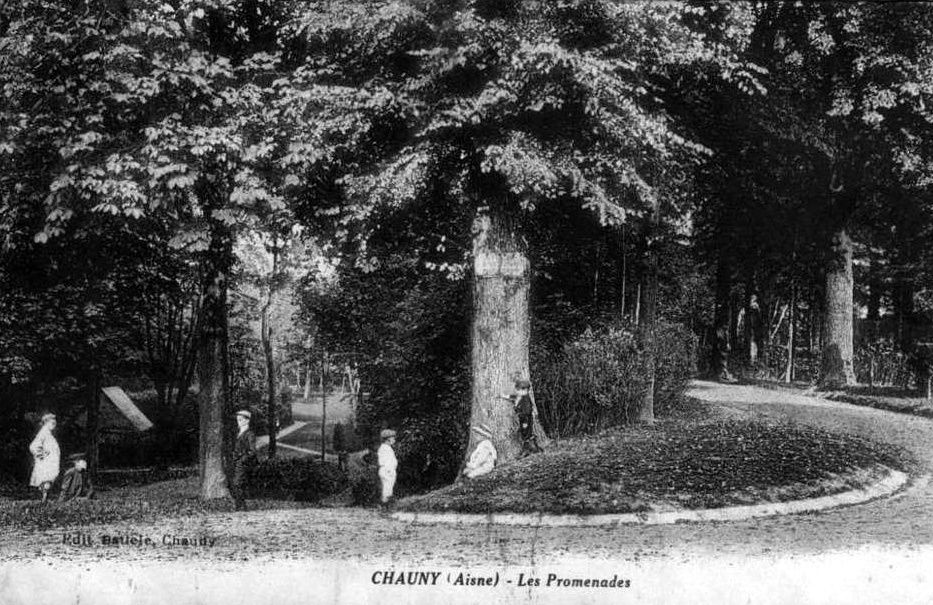 Album - la ville de Chauny (Aisne), les promenades, les places et squares