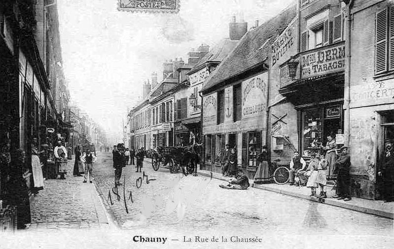 Album - la ville de Chauny (Aisne), la rue de la république et rue de la chaussée