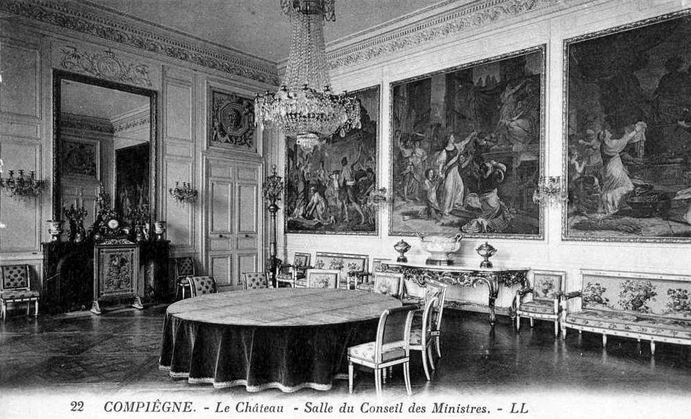Album - la ville de Compiégne (Oise), le château et ses salles