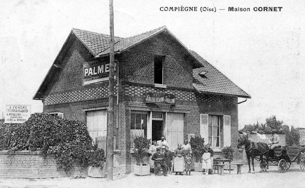 Album - la ville de Compiègne (Oise), les commerçants commençant par la lettre C jusqu'a E