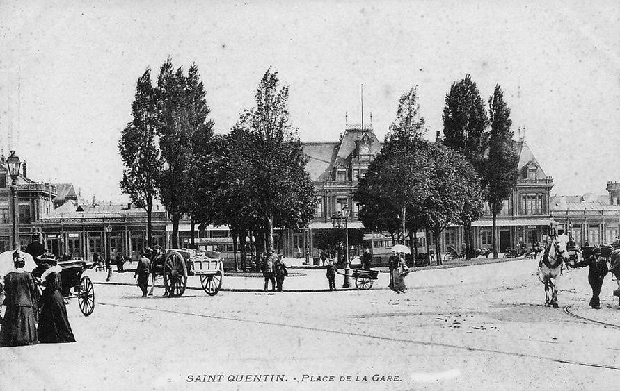 Album - la ville de Saint-Quentin (Aisne), les places