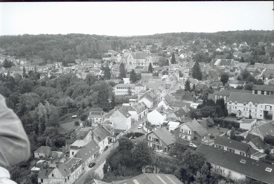 Village de Saint-Gobain (Aisne), ermitage, le frigolet, la grange, les marettes, le pied du mont, maison forestiére