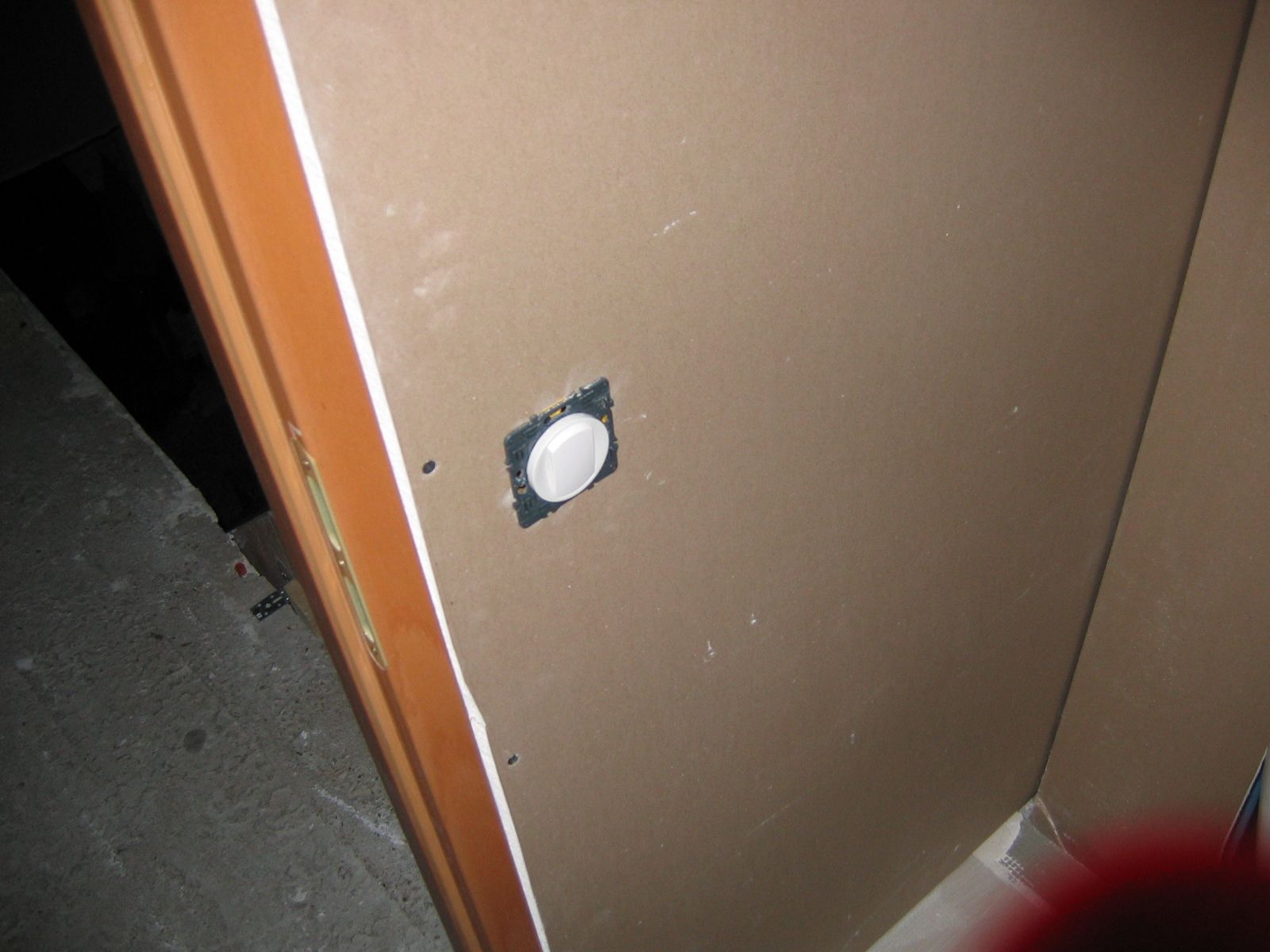 Wc de l'etage... lumière la maison aux 12 travaux