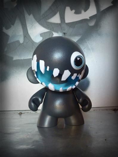Monsta custom toys munny Monsta custom toys