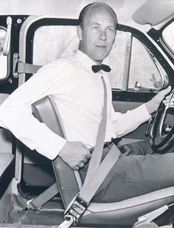 Il y a 50 ans, Volvo invente la ceinture de sécurité moderne -  autopanorama.info
