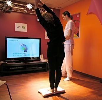 Wii_Fit_Lady_Moving_Y_8_80288_13