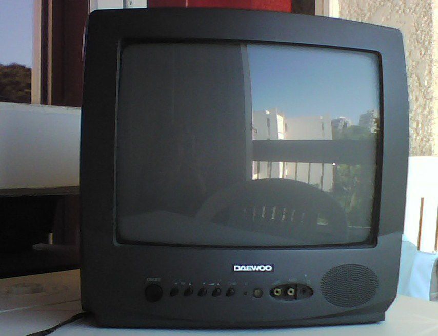 A vendre Petite télévision Daewoo 36 cm - Le Bocal à Idées