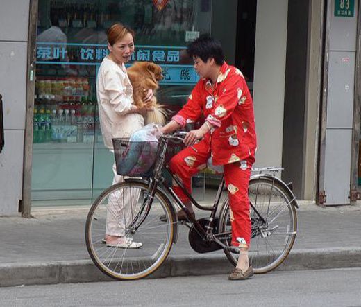A shangai les chinois sortent en pyjamas! - Le Bocal à Idées