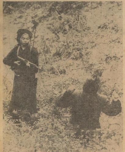 Chinese-soldiers-captured-by-Vietnamese1.jpg
