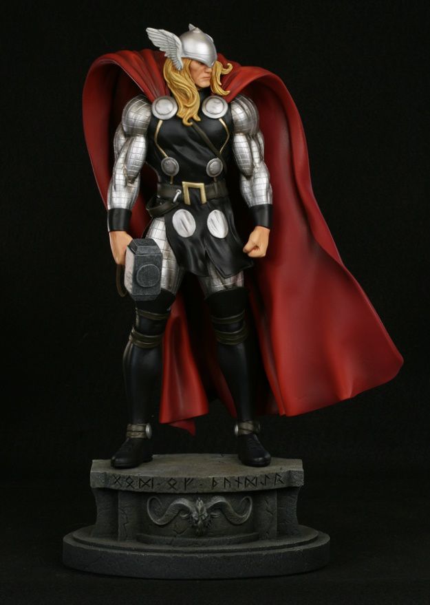 Thor-Modern-Statue-Bowen-01