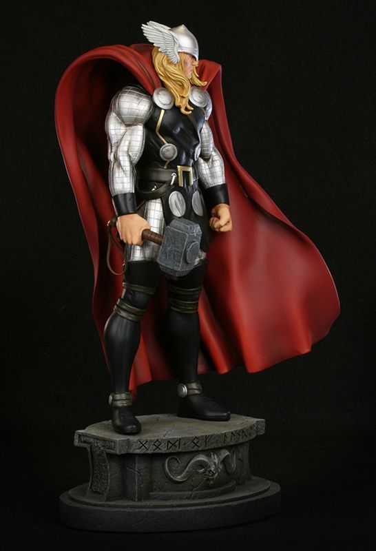 Thor-Modern-Statue-Bowen-02