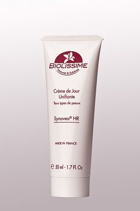 DIFFERENCE ENTRE UNE CREME ECLAIRCISSANTE ET UNE CREME DIFFERENCE ENTRE UNE CREME ECLAIRCISSANTE ET UNE CREME