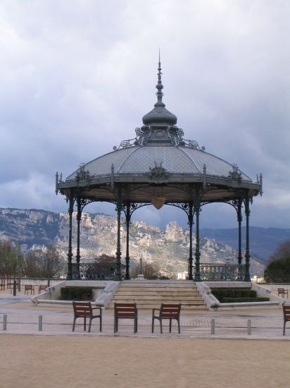 kiosques-places-valence Elisabeth Murzeau