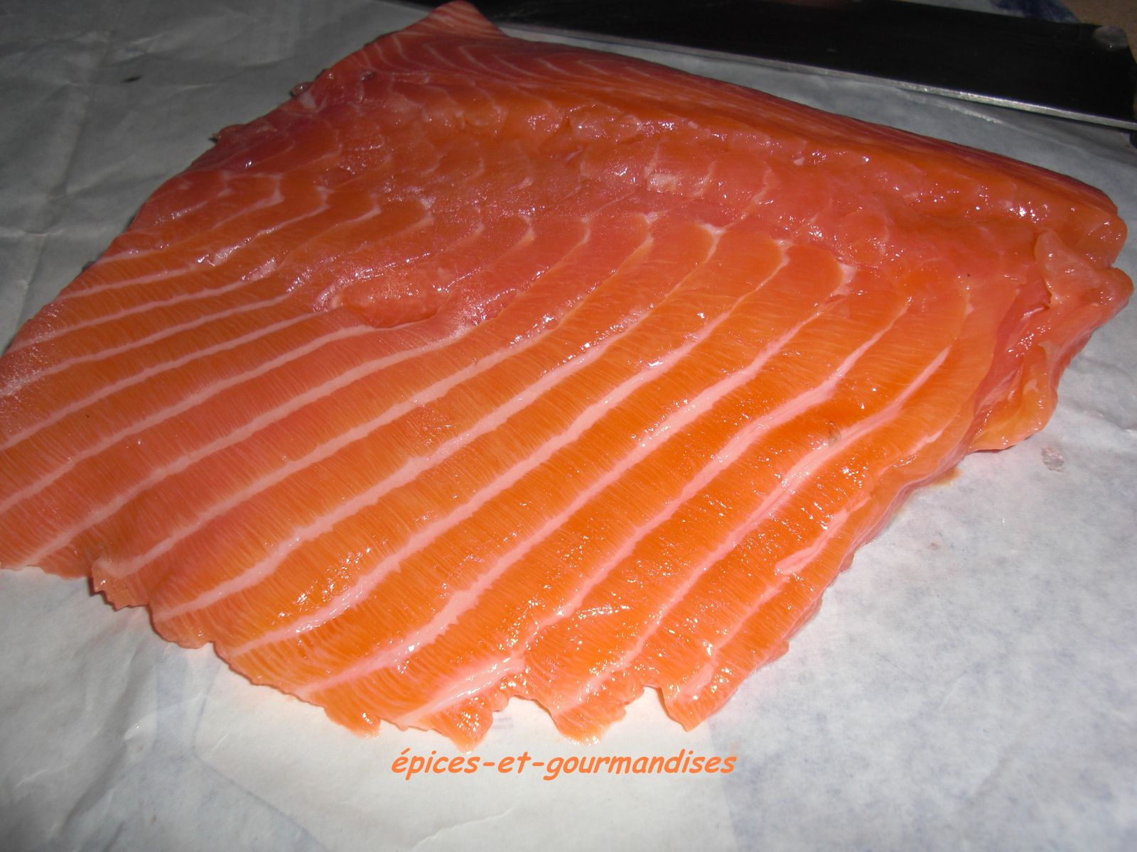 Rôti de saumon farci aux noix de coquilles St Jacques ... - épices et  gourmandises,... le blog de mariellen
