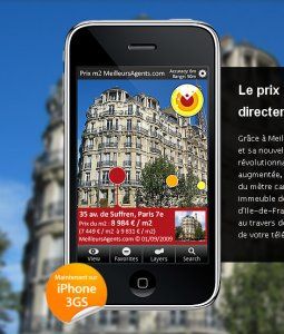 iPhone dirigé vers un immeuble pour estimer le prix