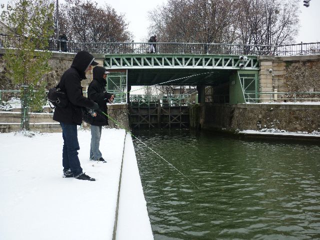 snow-fishing.jpg
