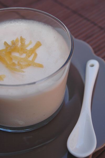 Mousse aux litchis relevée au gingembre Mousse aux litchis relevée au gingembre