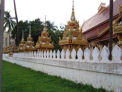 Stupas, Laos