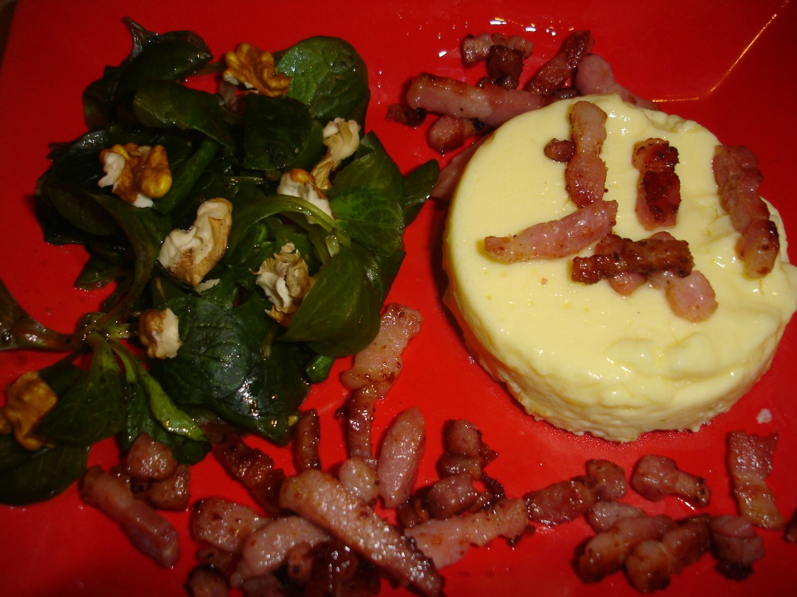 FLAN DE CHEVRE FRAIS MACHE NOIX AUX LARDONS FLAN DE CHEVRE FRAIS MACHE NOIX AUX LARDONS