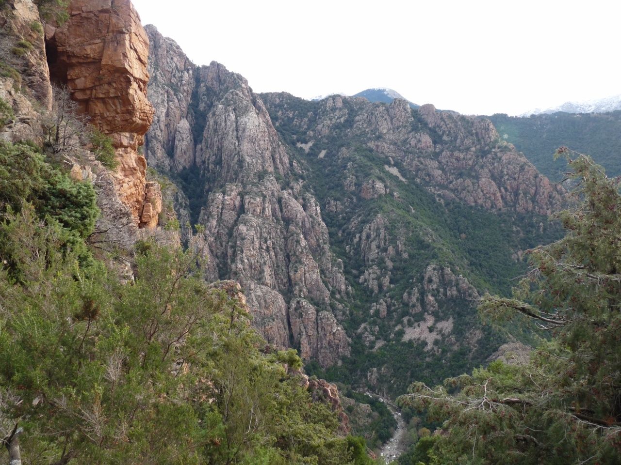 3/12 Ota refuge de Puscaghia take a walk on the wild iceland