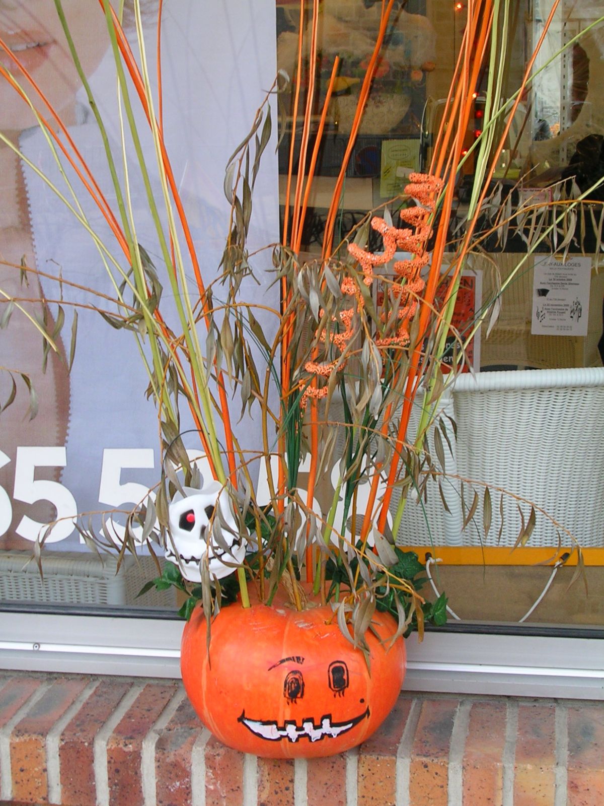 Vitrine d'halloween! - Coif' Styl' Esthétique - Coiffeur et institut de