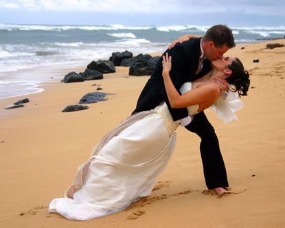 mariage, amour, passion, femme, couple, homme, costume, plage, baiser, romantique, romantisme mariage, amour, passion, femme, couple, homme, costume, plage, baiser, romantique, romantisme