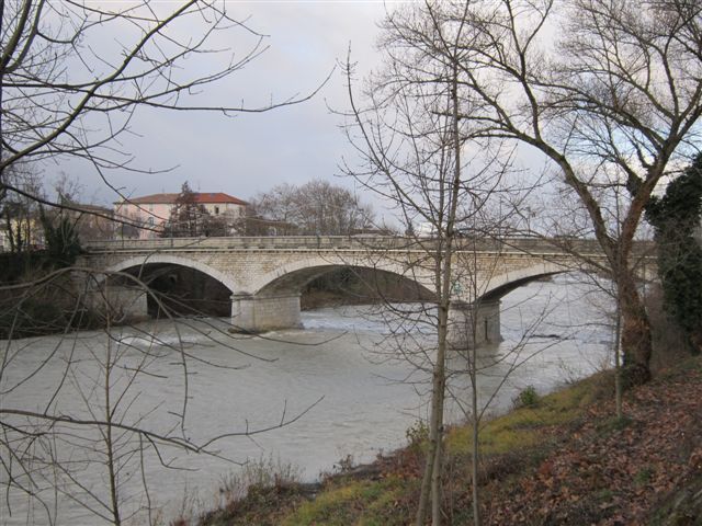 2012-01 3854-pont-mistral-crest