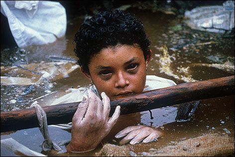 Omayra-Sanchez-13-year-old-victim-of-the-eruption-of-the-Ne.jpg