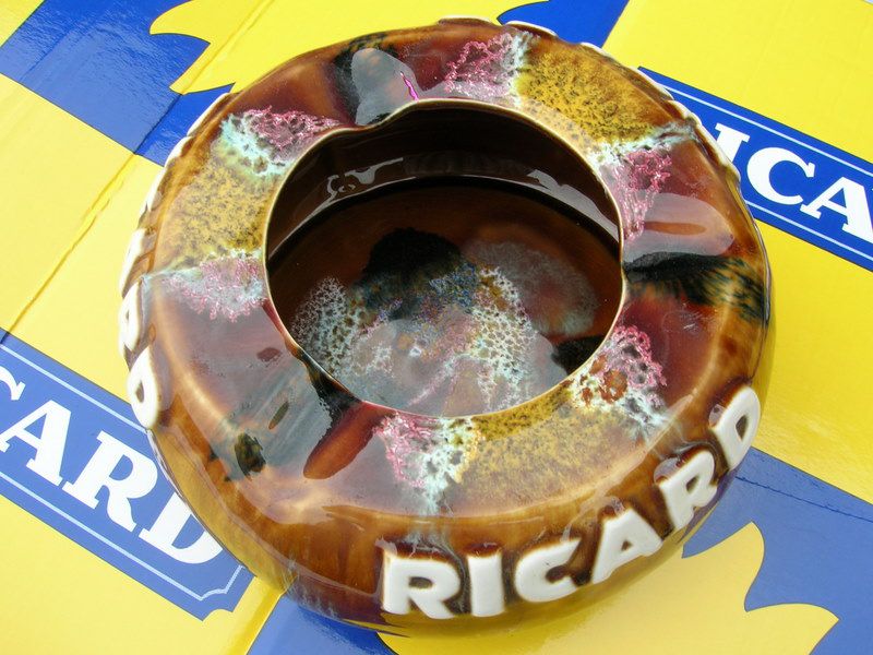 RICARD : Cendrier en céramique - RICARD : le blog de nesstri