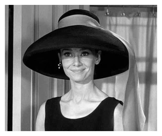 Chapeau capeline - Haudrey Hepburn