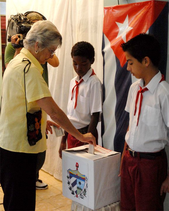 cuba-elecciones-magalis-llort.jpg