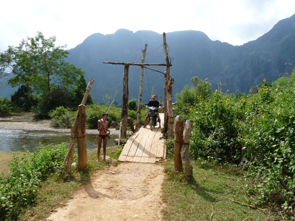 2-Laos 2009
