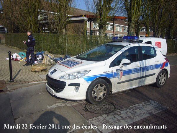 2011-02-22_B-I-P_Police-encombrants_rue-des-ecoles.jpg