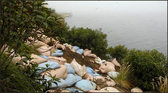 bolsas de coca abandonadas elaboradas con quimicos rio cora