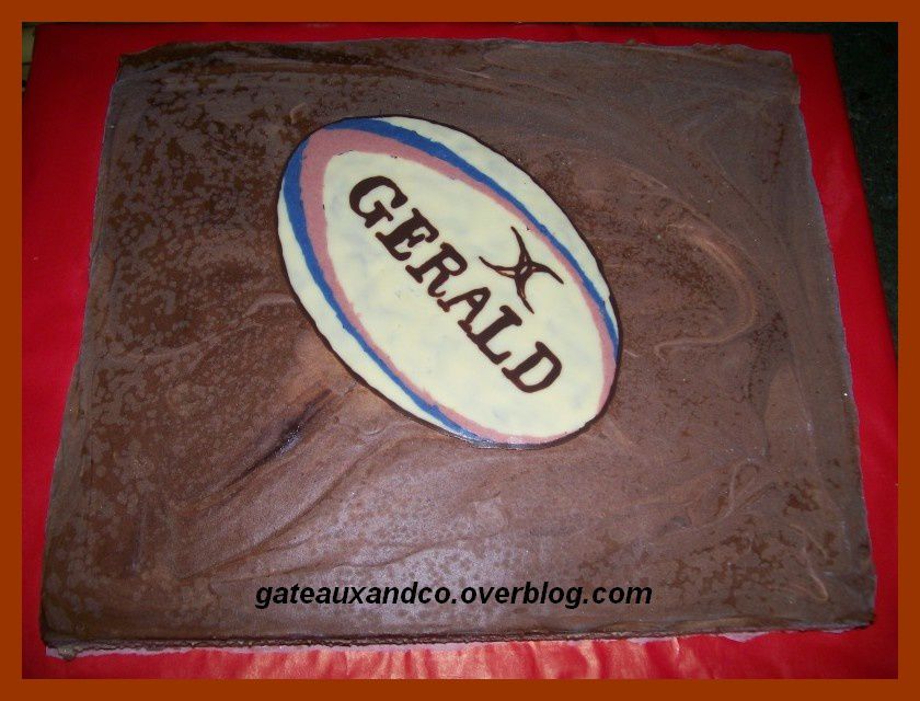 Gâteau ballon de rugby - Gateauxandco