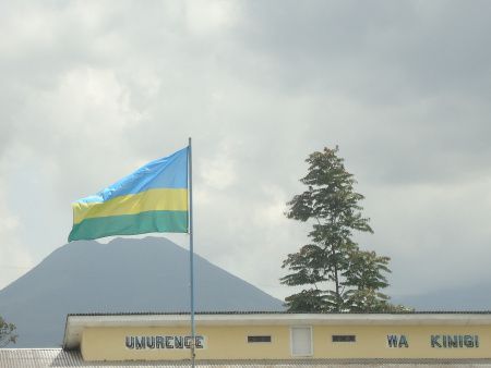 drapeau-rwansai-en-RDC.jpg